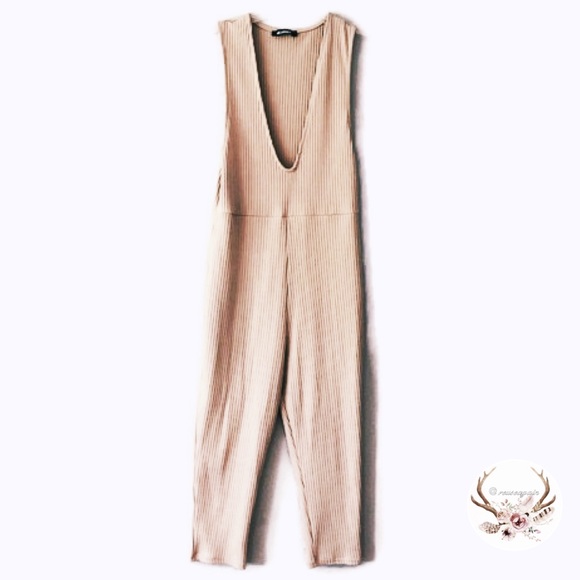 Missguided Champagne Nude V Neck Bodycon Jumpsuit - Picture 2 of 6